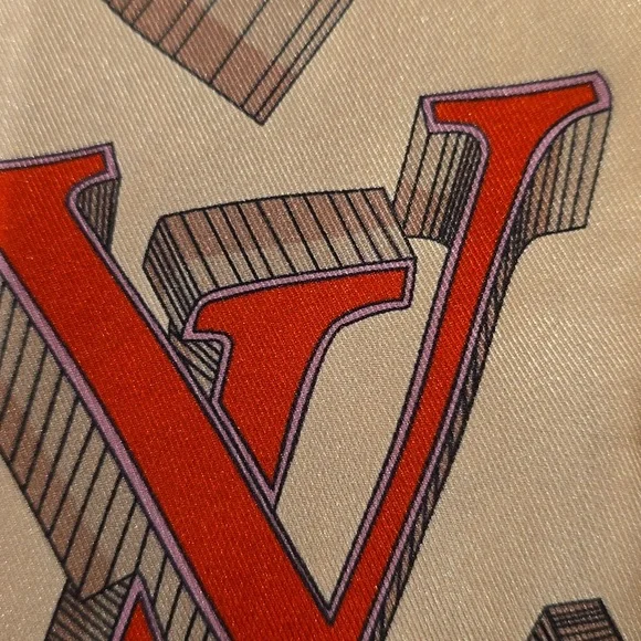 LV Logo Bag Or Hair Scarf - Picture 2 of 6